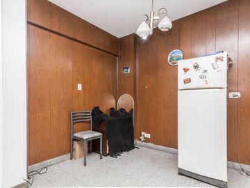 VENTA DEPTO 3 AMB CON PATIO EN EL CENTRO DE LANUS
