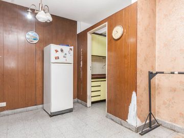 VENTA DEPTO 3 AMB CON PATIO EN EL CENTRO DE LANUS