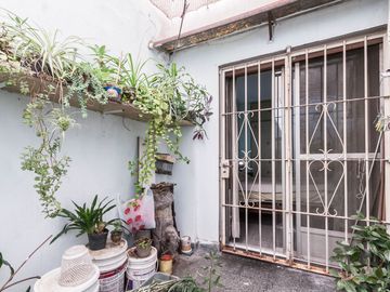 VENTA DEPTO 3 AMB CON PATIO EN EL CENTRO DE LANUS