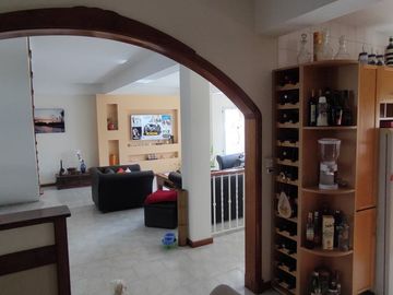 VENTA CASA EN GARIN 1RA CATEGORIA IMPERDIBLE