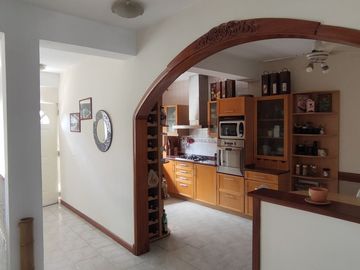 VENTA CASA EN GARIN 1RA CATEGORIA IMPERDIBLE