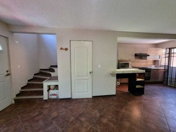 Casa en venta en Arco Antiguo, Yautepec – 3 recámaras, alberca y áreas verdes