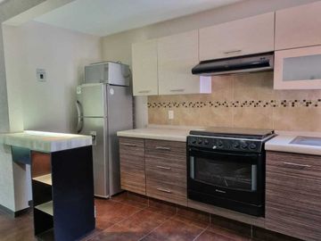 Casa en venta en Arco Antiguo, Yautepec – 3 recámaras, alberca y áreas verdes