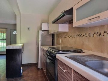 Casa en venta en Arco Antiguo, Yautepec – 3 recámaras, alberca y áreas verdes