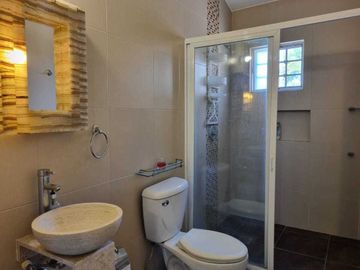 Casa en venta en Arco Antiguo, Yautepec – 3 recámaras, alberca y áreas verdes