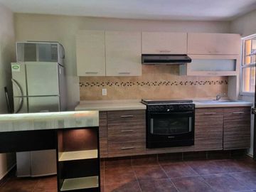 Casa en venta en Arco Antiguo, Yautepec – 3 recámaras, alberca y áreas verdes