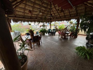 Apartment With Large Bedroom And Flex Space In Puerto Vallarta RS-084