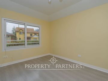 Venta casa en condominio Alto Macul, La Florida. 5d 3b 2e