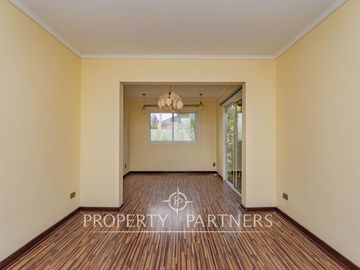 Venta casa en condominio Alto Macul, La Florida. 5d 3b 2e