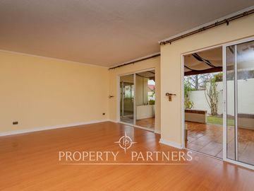 Venta casa en condominio Alto Macul, La Florida. 5d 3b 2e
