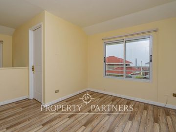 Venta casa en condominio Alto Macul, La Florida. 5d 3b 2e