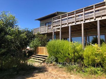 Pichilemu, Casa Jardín en el Pangal