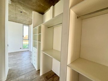 CASA EN VENTA, 4 AMBIENTES, SAN SEBASTIAN, AREA 2