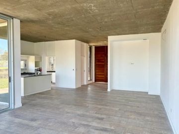 CASA EN VENTA, 4 AMBIENTES, SAN SEBASTIAN, AREA 2