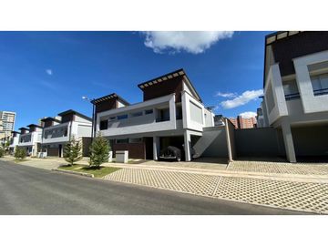 Casa en venta en Rionegro