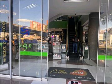 Isla comercial San Andresito del sur PRIMER PISO!