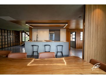 PENTHOUSE DUPLEX EN VENTA EN SAN LUCAS, MEDELLN