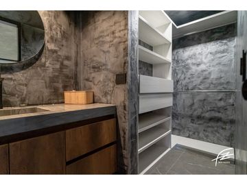 PENTHOUSE DUPLEX EN VENTA EN SAN LUCAS, MEDELLN
