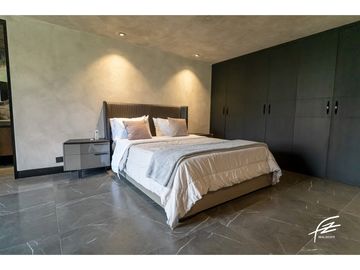 PENTHOUSE DUPLEX EN VENTA EN SAN LUCAS, MEDELLN