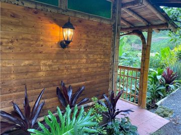 SE VENDE ESPECTACULAR CASA CAMPESTRE TIPO CABAÑA