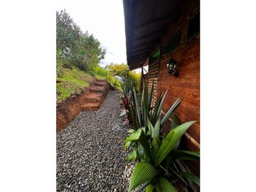 SE VENDE ESPECTACULAR CASA CAMPESTRE TIPO CABAÑA