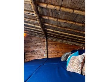 SE VENDE ESPECTACULAR CASA CAMPESTRE TIPO CABAÑA