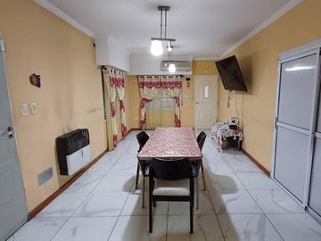 CASA DE 3 AMBIENTES EN MERLO