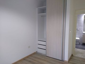 Hermoso 3 Amb a metros de Lanusita