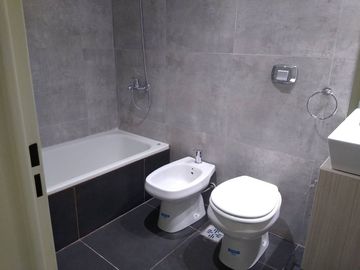 Hermoso 3 Amb a metros de Lanusita