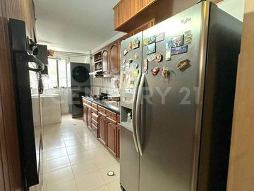 VENDO APARTAMENTO EN ZONA EXCLUSIVA DEL OESTE DE CALI EL PEÑON
