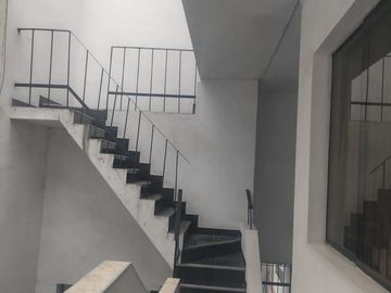 DepartamentVenta de Propiedad con Doble Renta Potencial – Dos Unidades Independientes