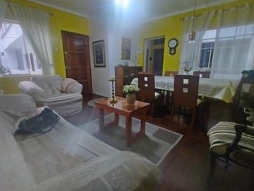 DepartamentVenta de Propiedad con Doble Renta Potencial – Dos Unidades Independientes
