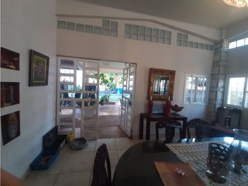 VENTA DE HERMOSA CASA GRANDE EN CHITRE