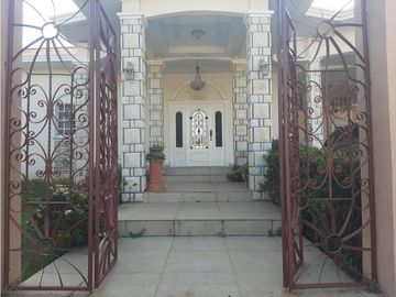 VENTA DE HERMOSA CASA GRANDE EN CHITRE