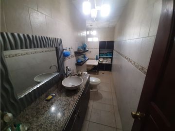 VENTA DE HERMOSA CASA GRANDE EN CHITRE