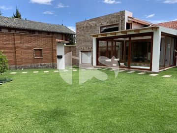 CASA DE VENTA EN CUMBAYÁ