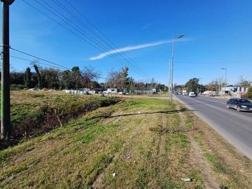 VENTA TRES  TERRENOS SOBRE RUTA 8  DEL VISO PILAR