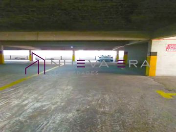 Estacionamiento en venta en SANTIAGO