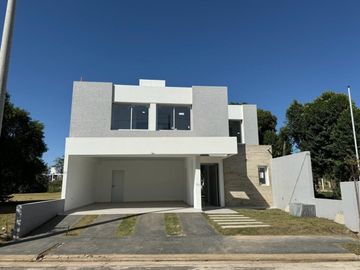 VENTA CASA  JARDIN DE LAS TEJAS 3 DORMI=SEGURIDAD