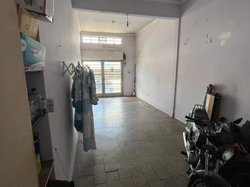 VENTA CASA MULTIFAMILIAR EN CASEROS APTO CREDITO