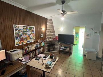 VENTA CASA MULTIFAMILIAR EN CASEROS APTO CREDITO