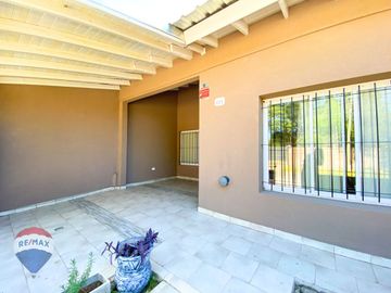 VENTA CASA 3 AMB + DEPTO 2 AMB GARIN, APTO CREDITO