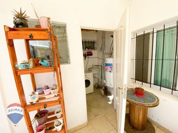 VENTA CASA 3 AMB + DEPTO 2 AMB GARIN, APTO CREDITO