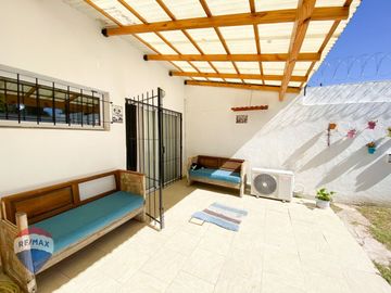 VENTA CASA 3 AMB + DEPTO 2 AMB GARIN, APTO CREDITO