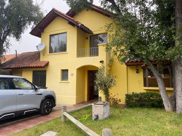 CASA EN HACIENDA EL PEÑON 5D 4B  CON PISCINA