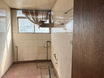 AMPLIO Y CONECTADO DEPARTAMENTO PARA REMODELAR