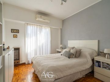 Departamento 3 ambientes en venta en Caballito