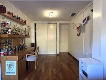 Casa en  Barrancas de Guido.  Quilmes