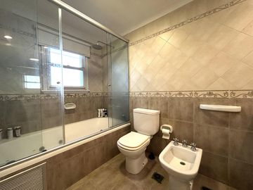 Casa en  Barrancas de Guido.  Quilmes
