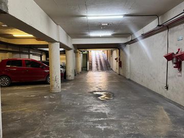 Venta-Departamento - monoambiente divisible- Igual a 2 ambiente- Cochera fija y cubierta